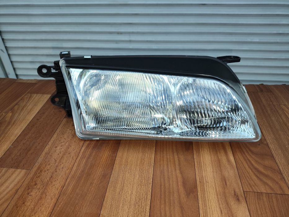 Мазда 626 фара пчичка