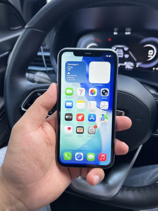 Продам iPhone 11 64gb EAC