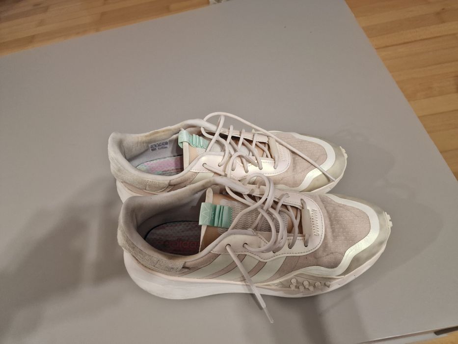 Adidasi Adidas , nr 42