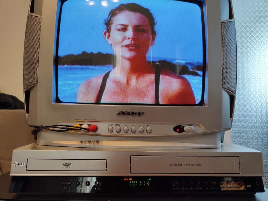 Комбинирано DVD/VHS LG V280