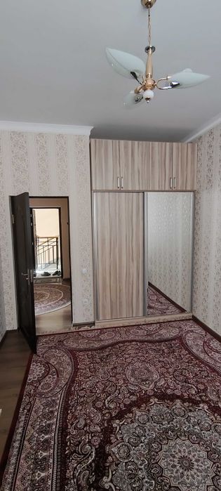 Продаётся 2-x комнатная квартира новостройка. Паркетский базар