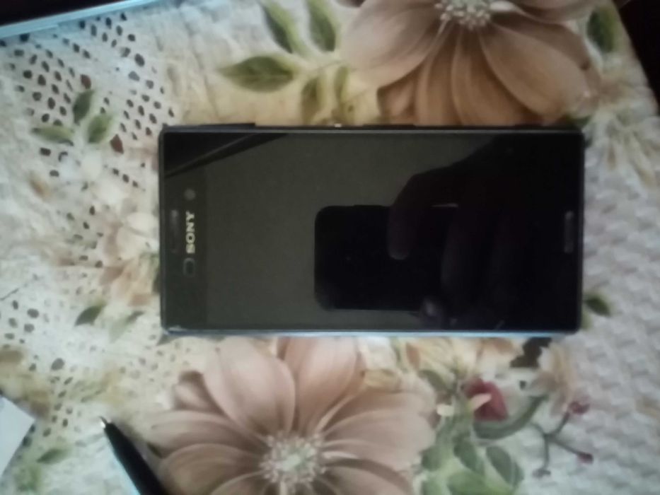 Телефон sony experia за преинсталация/части