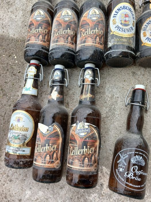 Празни бирени шишета