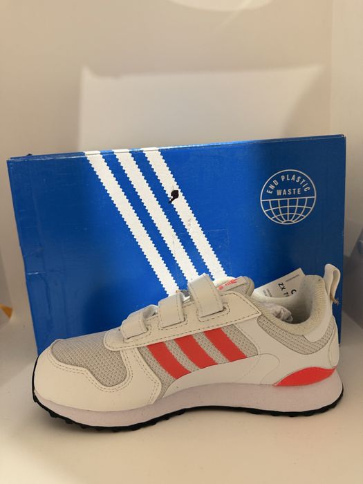 Маратонки Adidas