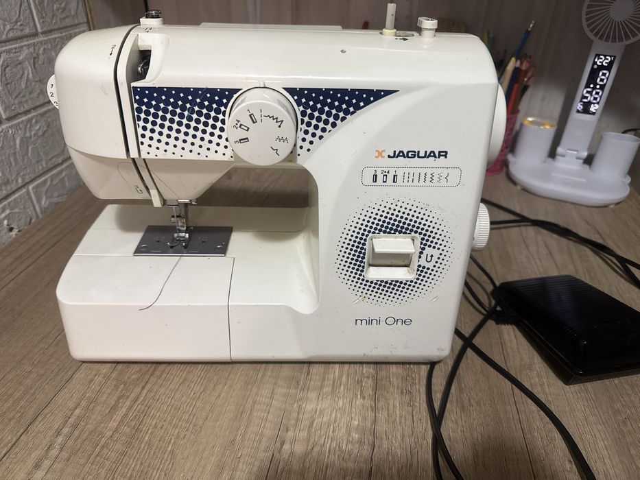 Швейная машина в отличном состоянии