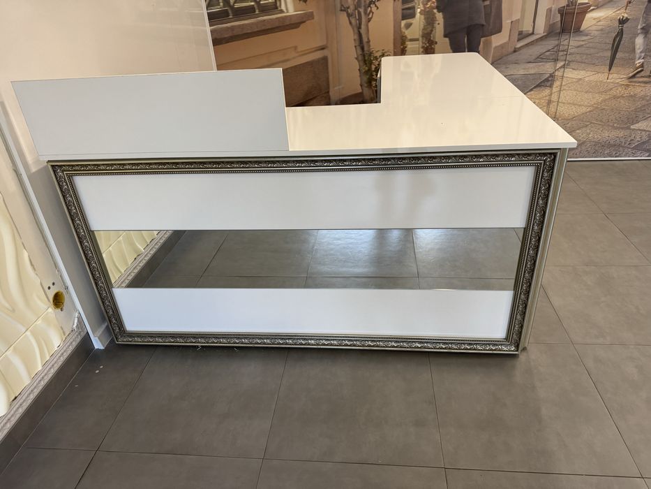 Обзавеждане на магазин манекени