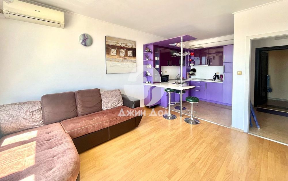 Продава се Тристаен апартамент в Несебър - 70 кв.м за 2100 €/кв.м - Снимка #1