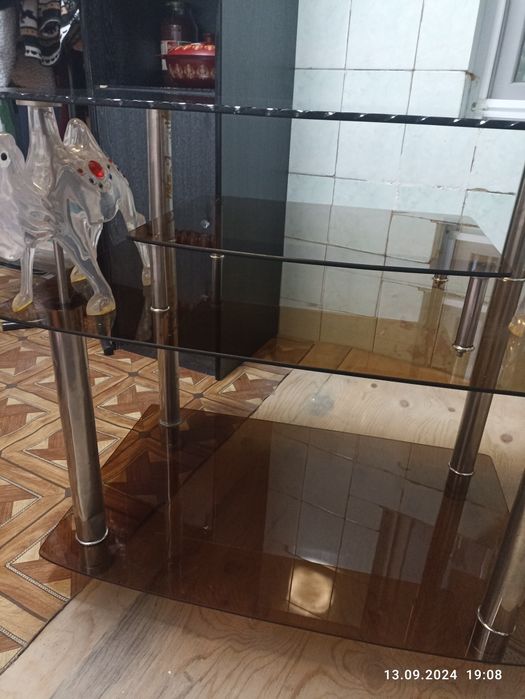 Подставка под телевизор