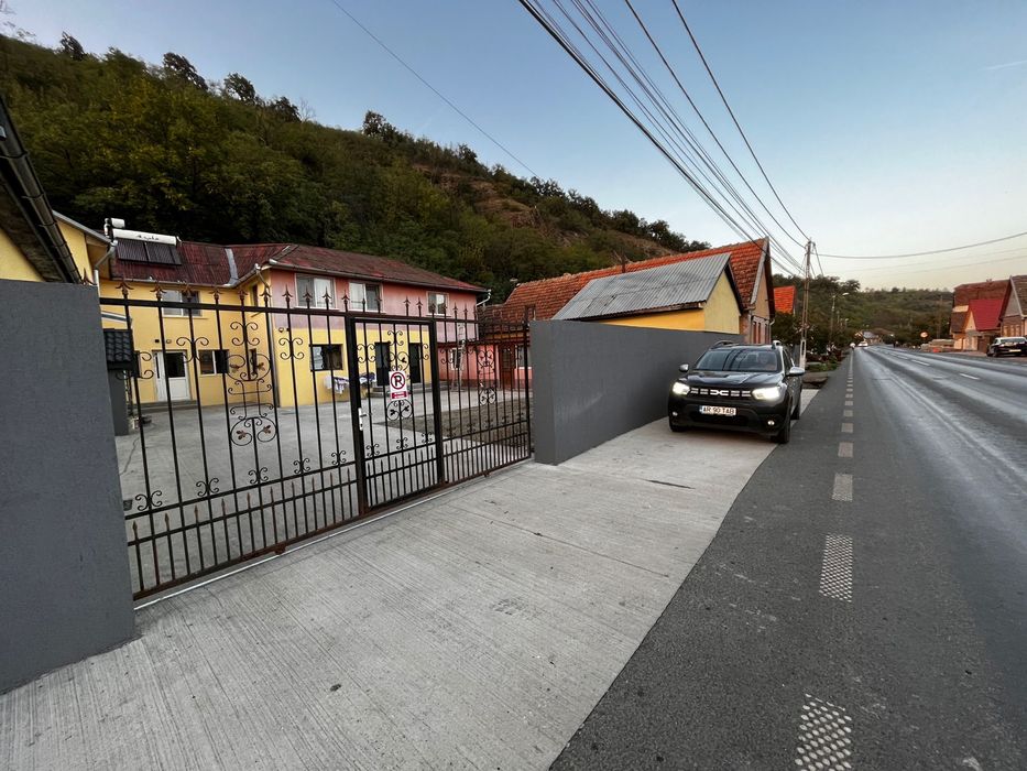Casa cu 6 apartamente