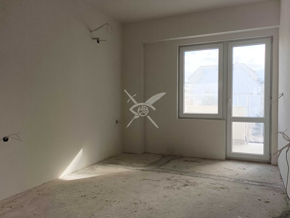 Продава се Тристаен апартамент в София, Център - 110 кв.м за 2182 €/кв.м - Снимка #1