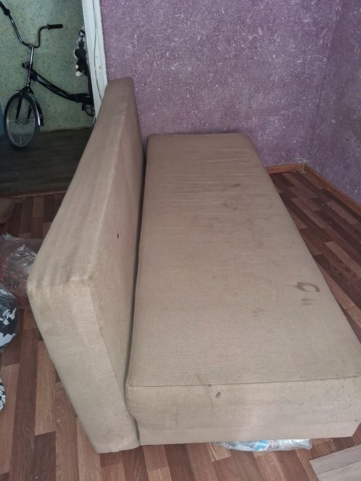 Продам диван книжку