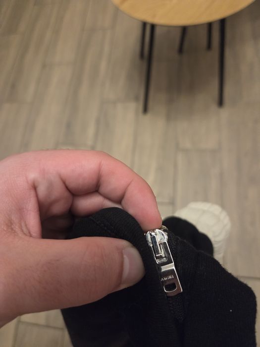 Pantaloni amiri negri cu fermoar