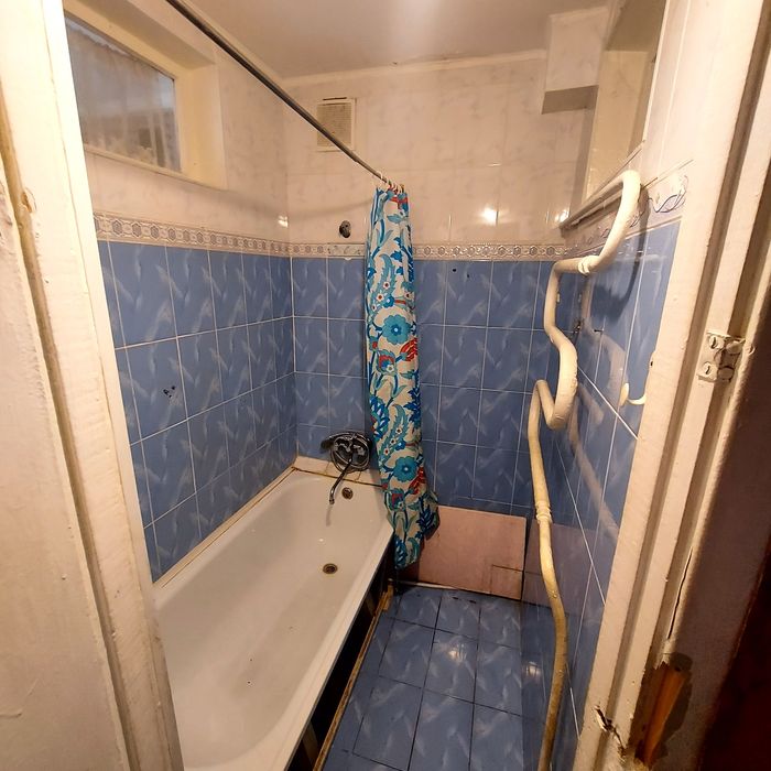 Продам квартиру 3-х комнатную