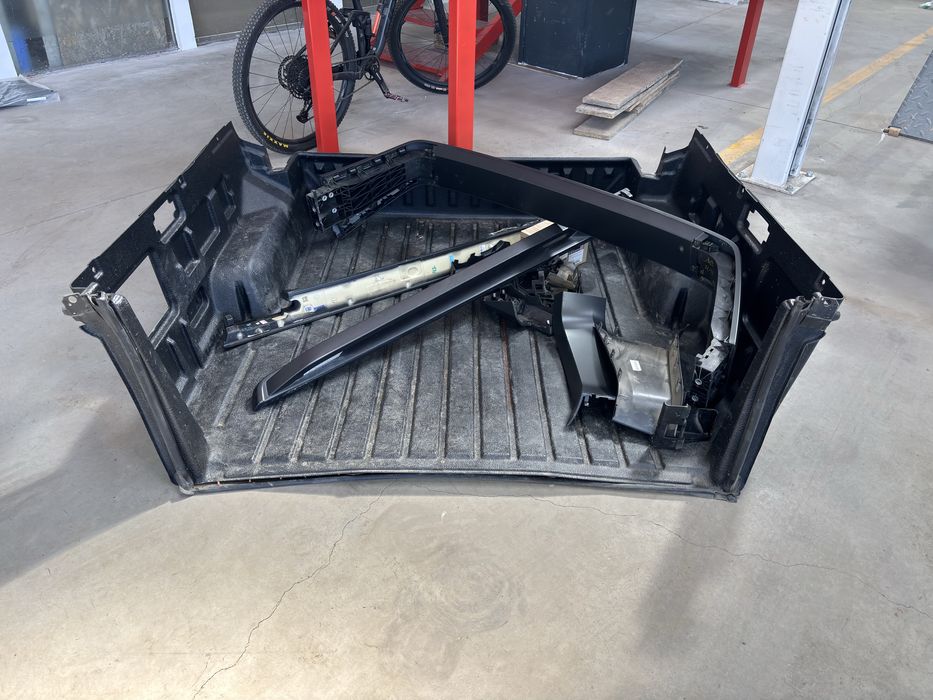 Rulou bena electric Ford Ranger Raptor