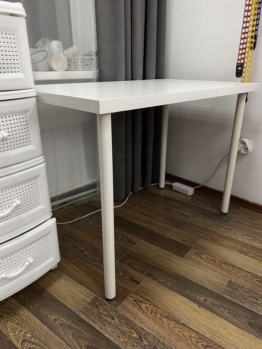 Продаю стол икеа