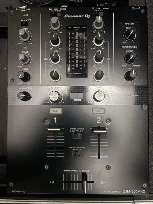 Vand mixer Pioneer DJM 250 MK2 impecabil