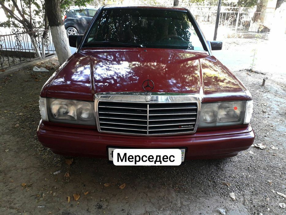 Мерседес 201 срочнига сотилади срочни холати ало даражада
