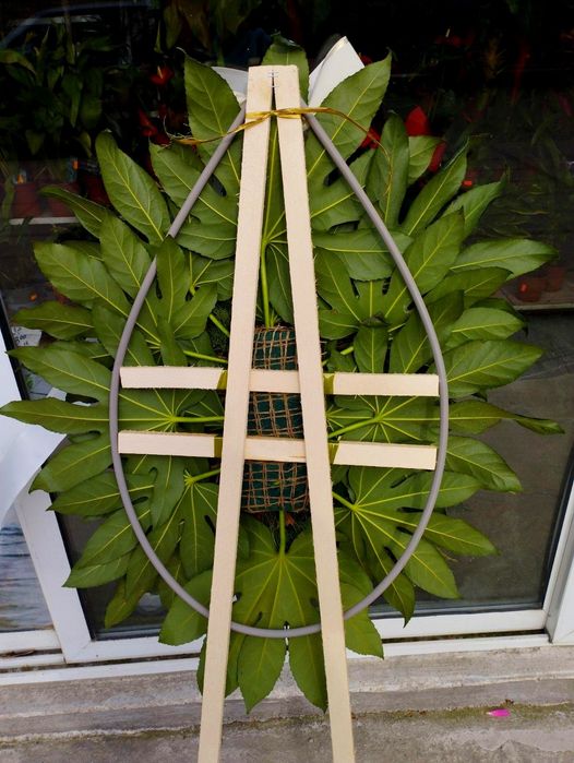 Дървени Рамки/конструкции за венци