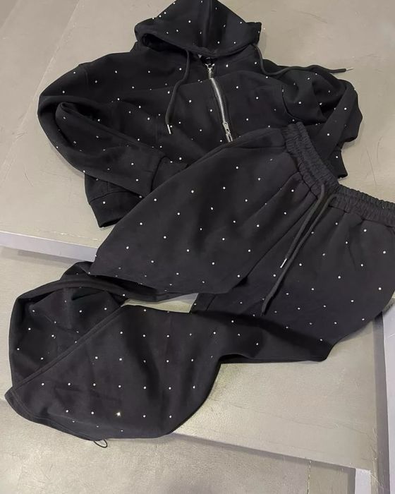 Ватиран комплект с блестящи камъни, 7 цвята