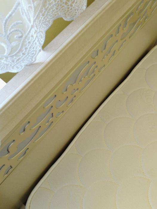 Кровать односпальная