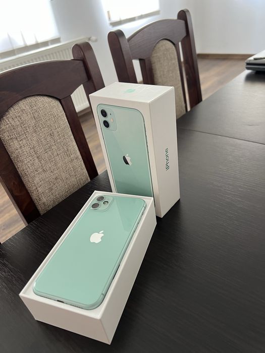 Vand Iphone 11 ca nou!