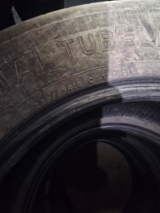 Шины  в отличном состояний для спринтера