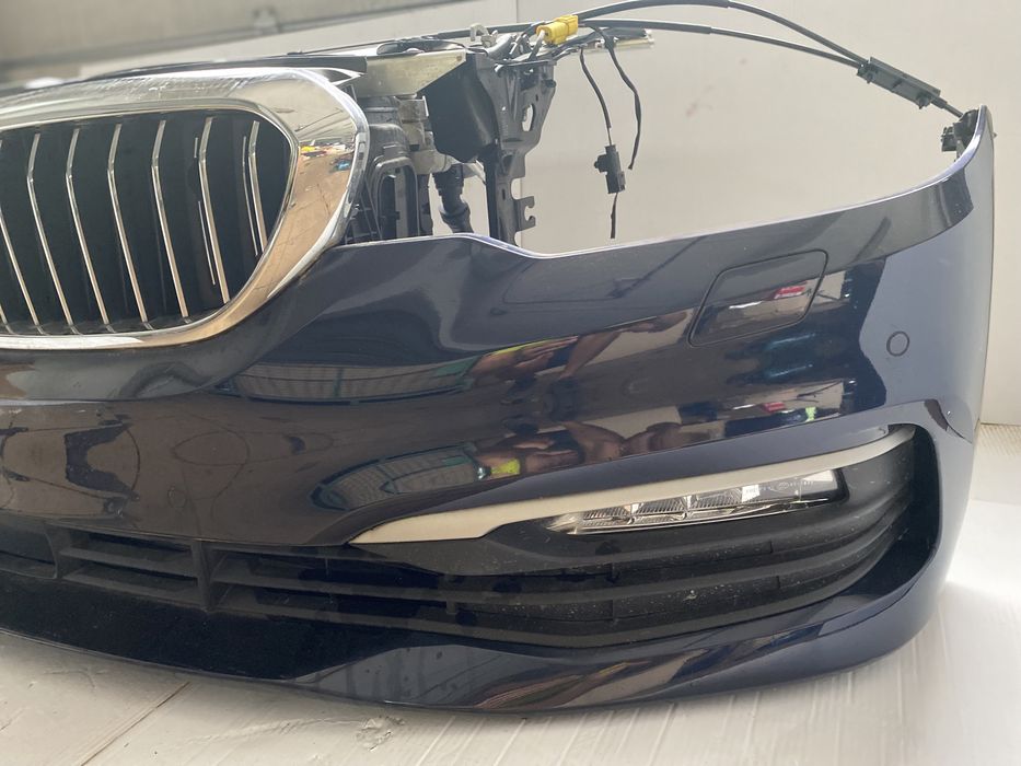 Bara BMW seria 5 G30 G31 trager panou fata