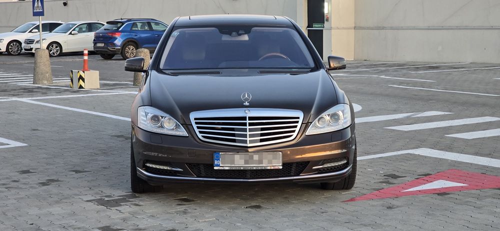 Mercedes-Benz S