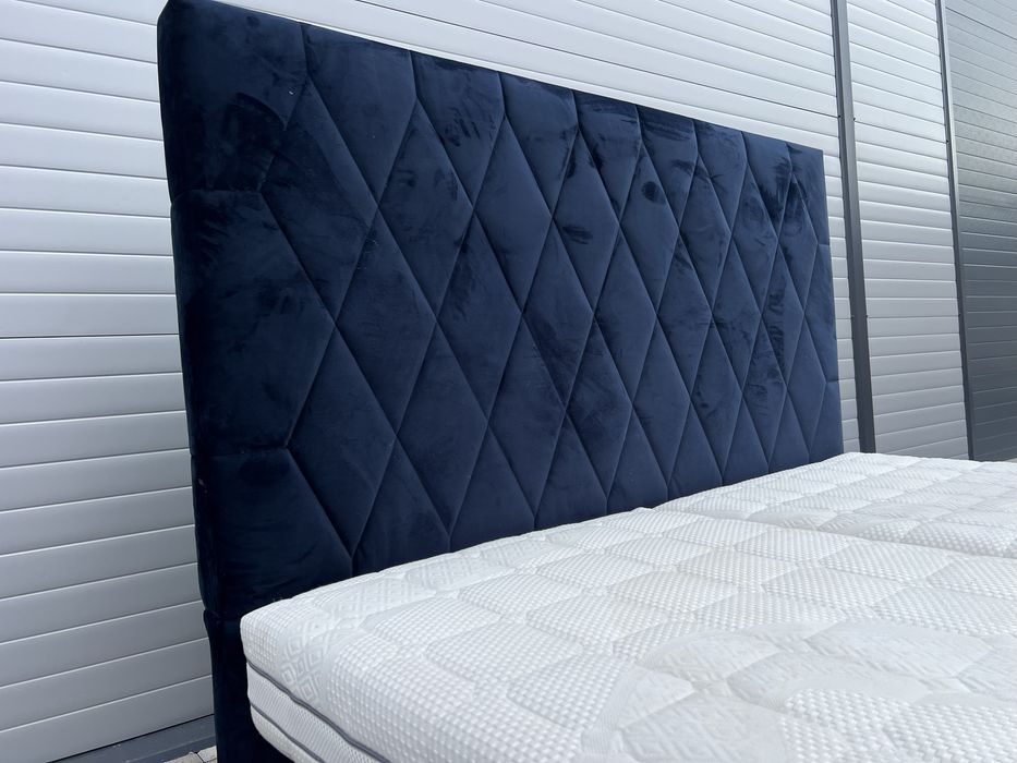 Pat Dormitor Tapitat • Boxspring 1,80 x 2,00 Impecabil Catifea