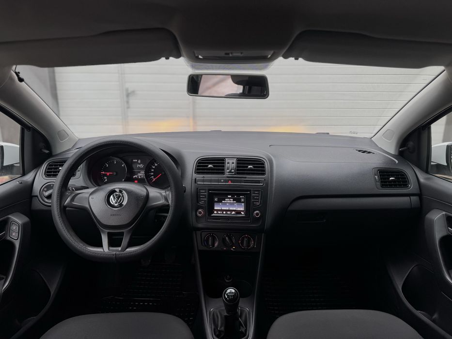 VOLKSWAGEN Polo 2015 — imagine 5
