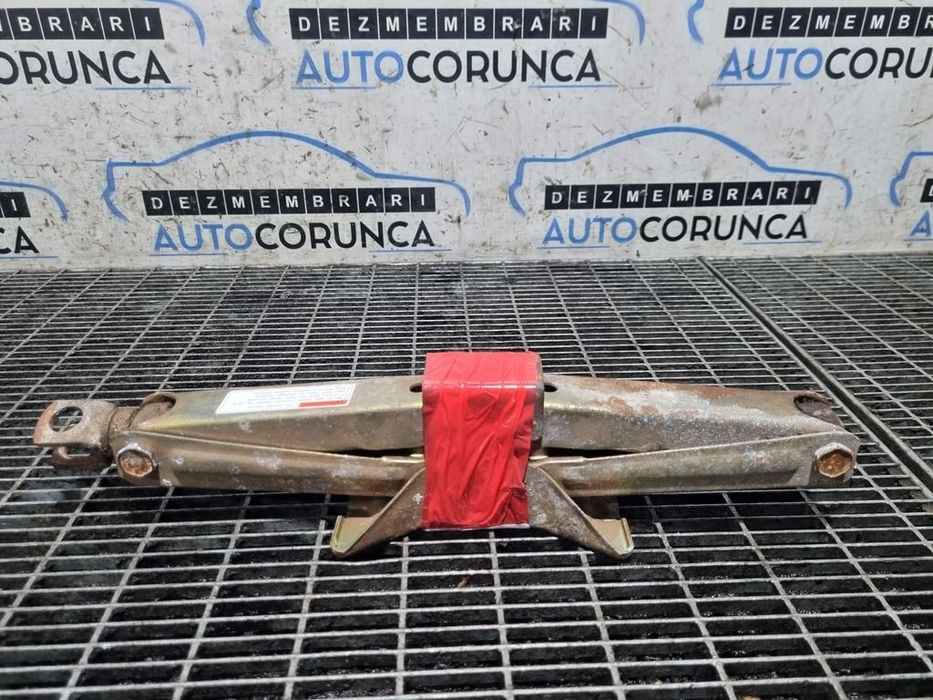 Cric Suzuki Jimny 1998 - 2005 (1282)