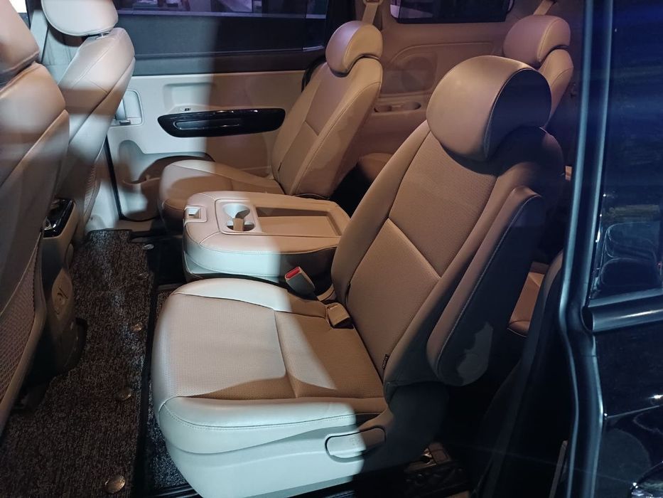 Kia avto mashinasi sotiladi