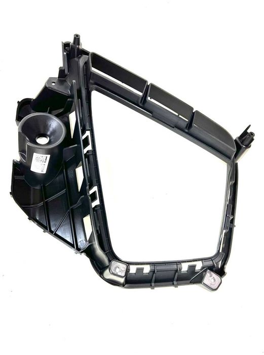 Накладка (кронштейн) Фары Hyundai Tucson 4 (20-23г) 865C1N9000