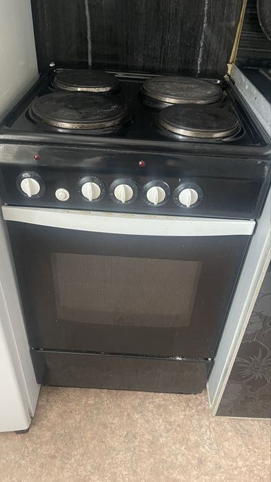 Продам электроплиту