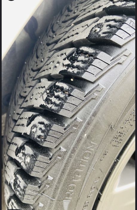 зимние шины  (шипованные)