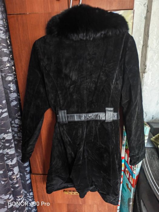 Продам демисезонные пальто. Рр 48