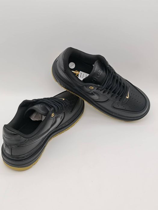 Nike Air Force 1 LUXE