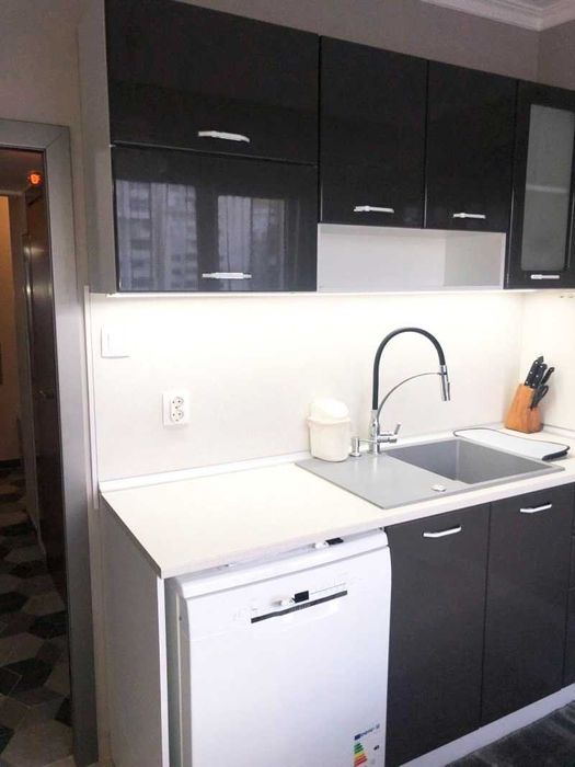 Дава се под наем Двустаен апартамент в София, Младост 3 - 72 кв.м за 600 € - Снимка #2