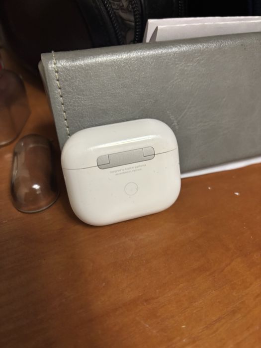 Продам срочно Airpods 3
