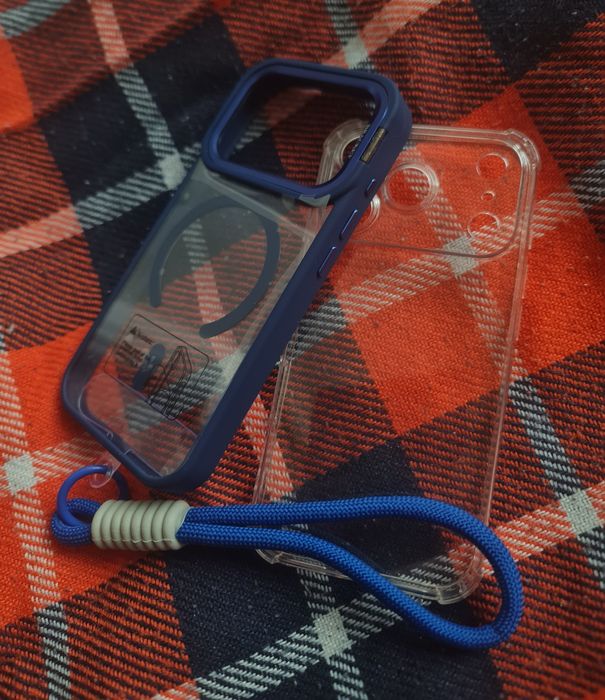 Чехол на iPhone 17pro