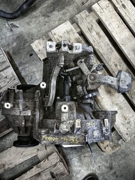 Ръчна скоростна кутия Volkswagen/Skoda 1.6 TDI 5ск - LHW