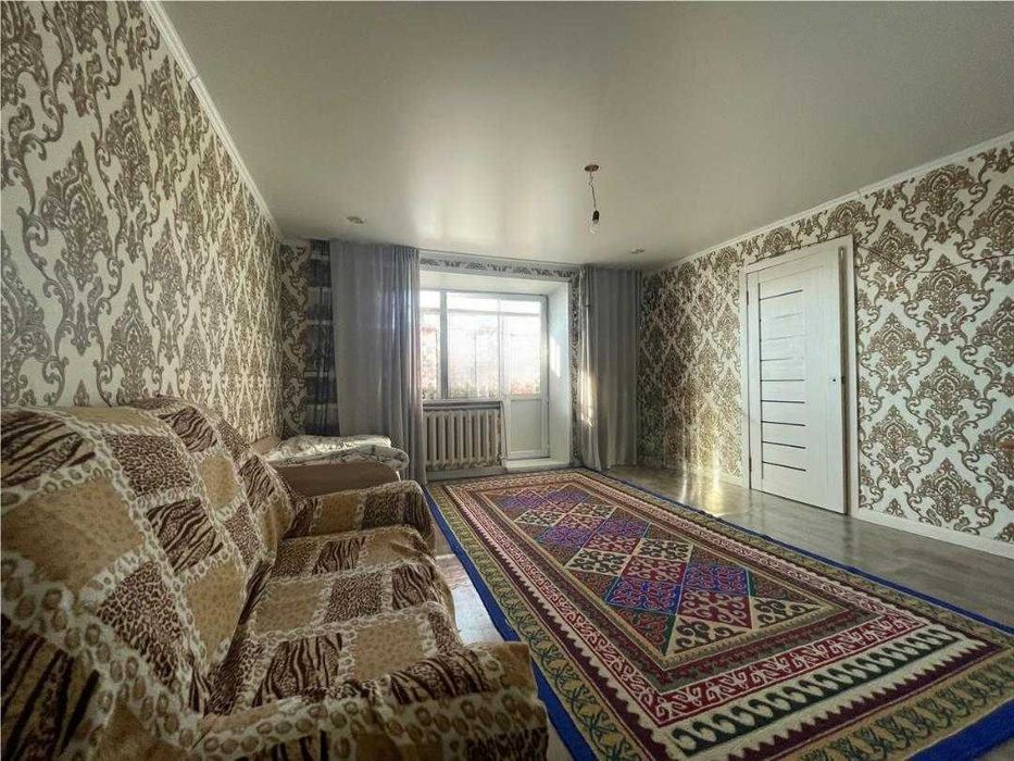 3-комнатная квартира  в 4 микрорайоне!