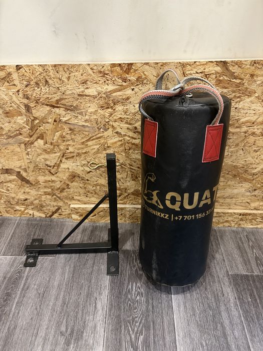 Груша с кранштейном