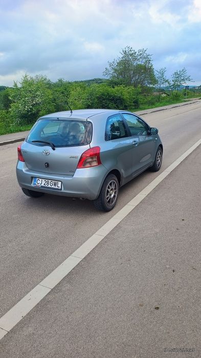 Toyota yaris de vânzare.