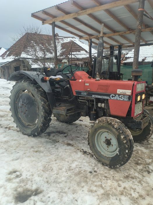 Tractor case 833 internațional