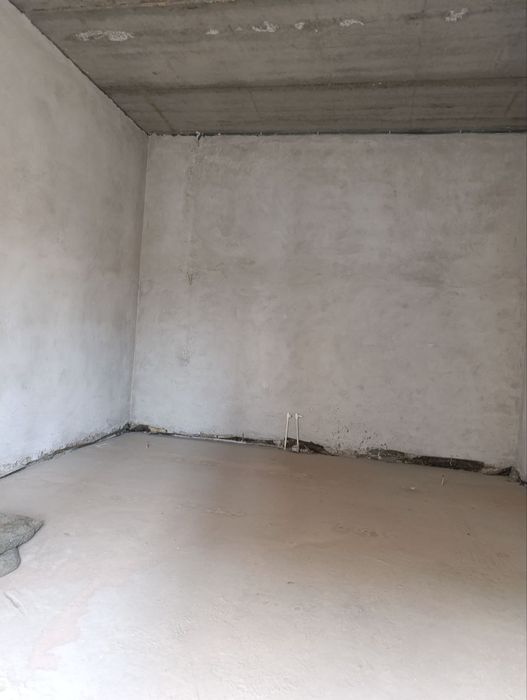 Manejda 2 Etajli uy sotiladi 300m²