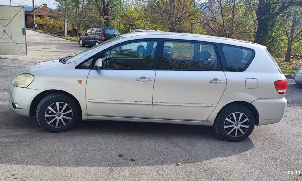 Toyota Avensis verso