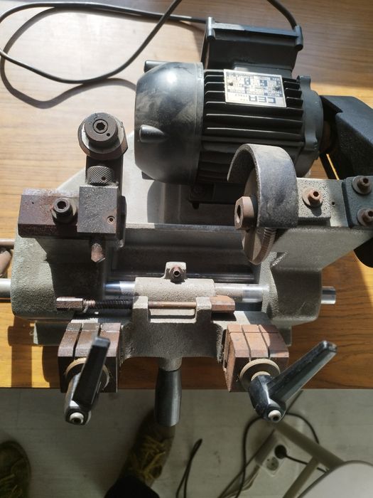 Секретна ключарска машина Cea