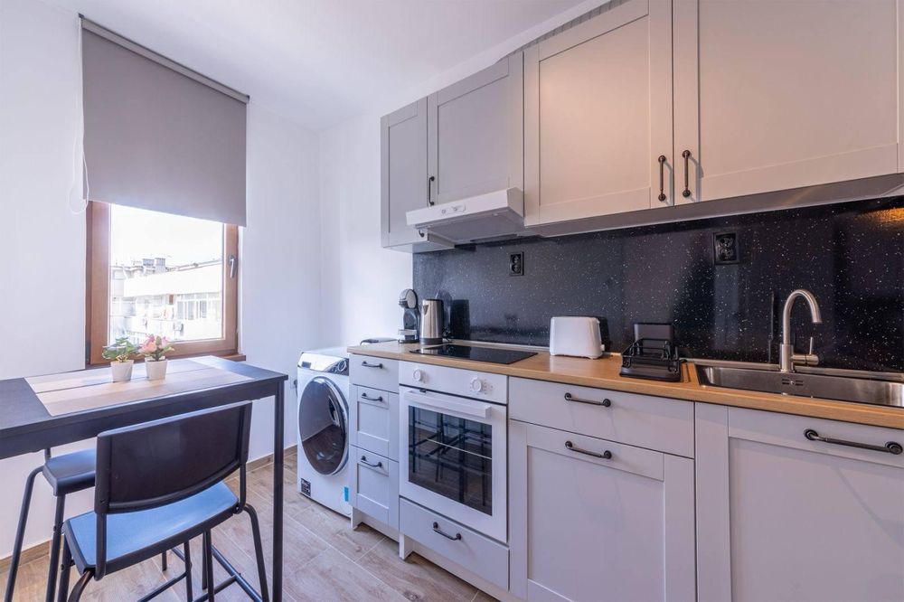 Дава се под наем Двустаен апартамент в Варна, Общината - 55 кв.м за 650 € - Снимка #2