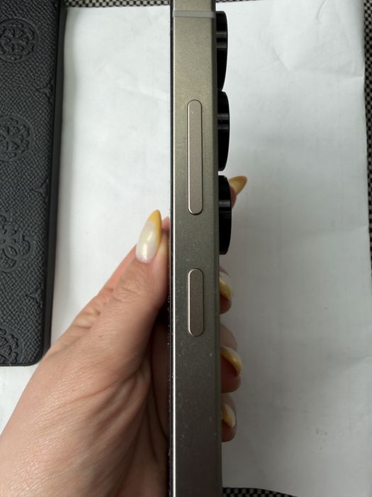 Продавам Samsung S25 ultra 512 gb